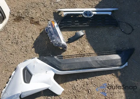 2024 Toyota Rav4 Le z USA, uszkodzony, nr VIN 2T3H1RFV1RC254365